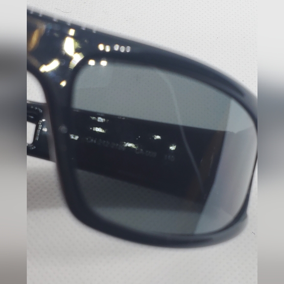 CAROLINA HERRERA 212 CH-212-2159S CA009 -Women sunglasses- Vintage - Picture 9 of 9